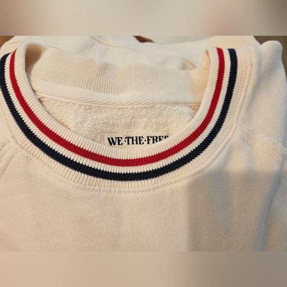 We The Three short sleeve, oversized, sweater - Picture 6 of 7